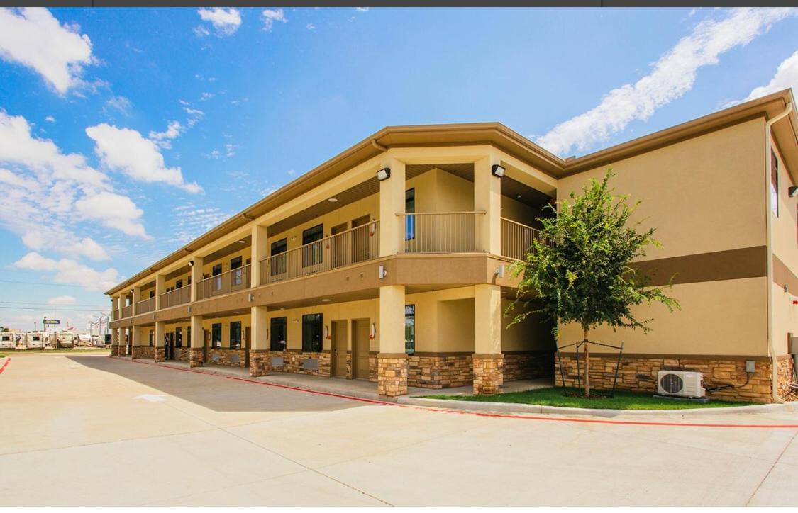 Palace Inn Conroe Exterior photo